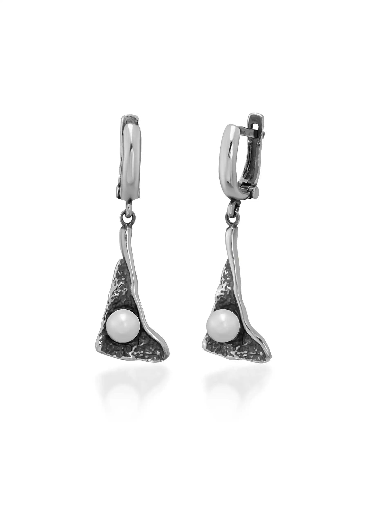 Silver Pearl Dangle Earrings