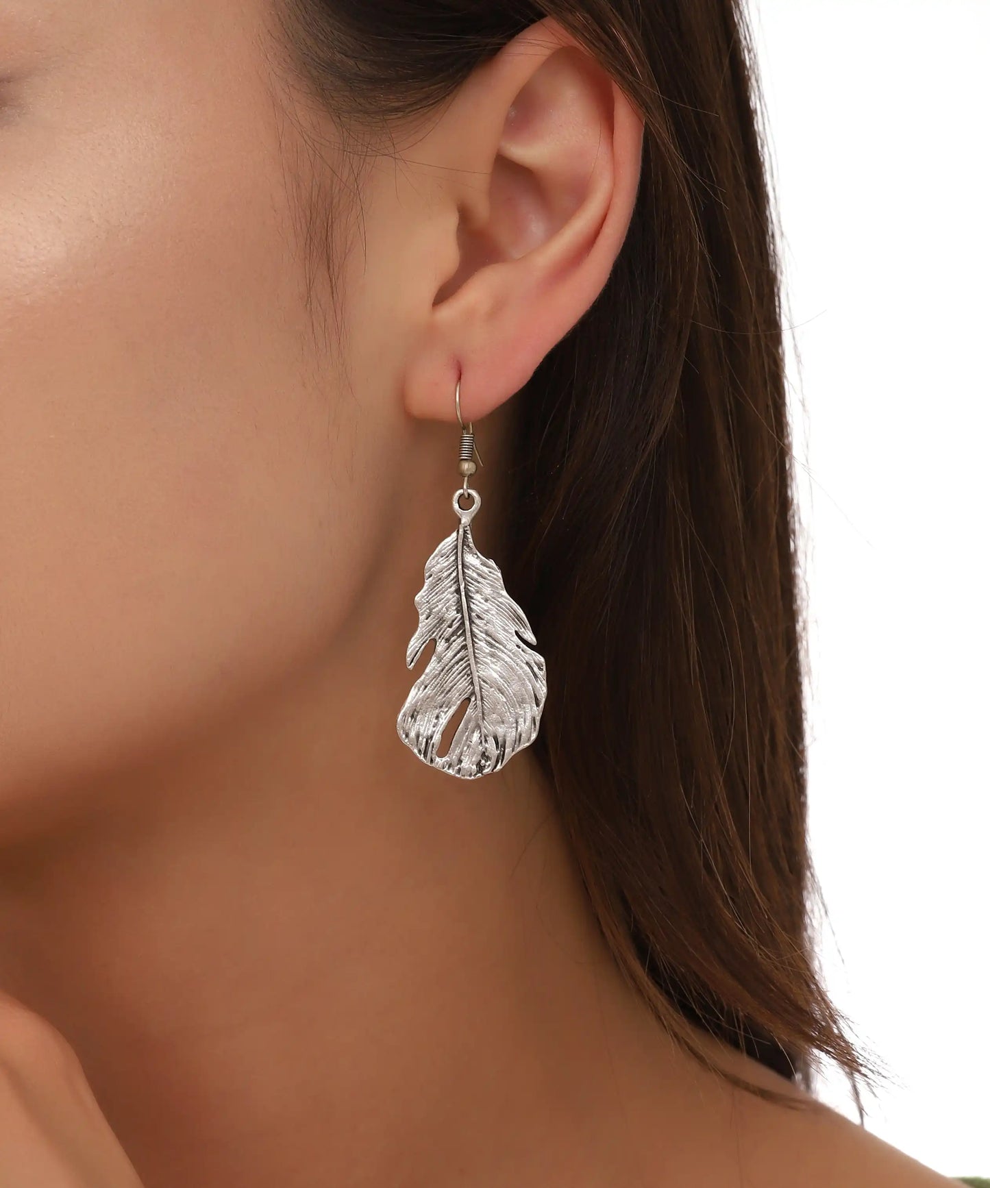 Silver Plated Feather Textured Earrings